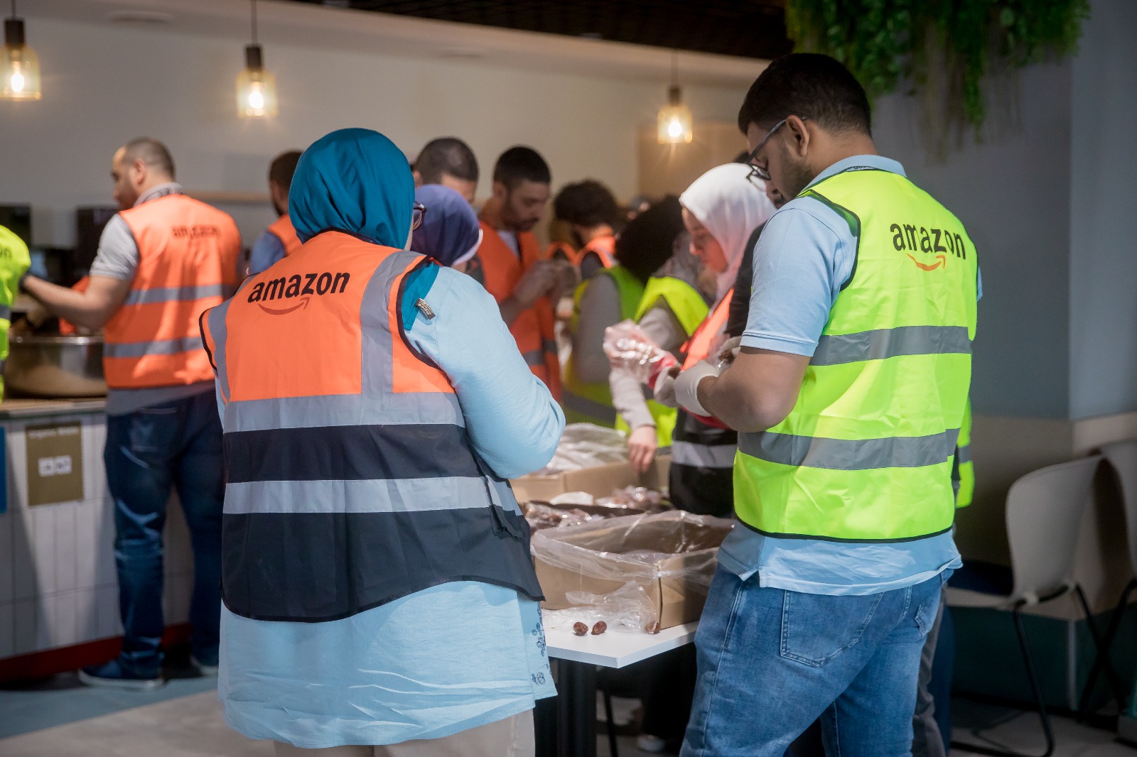 أمازون مصر تتعاون مع بنك الطعام المصري ومؤسسة شارك البسمة لتوزيع 500,000 وجبة إفطار خلال شهر رمضان